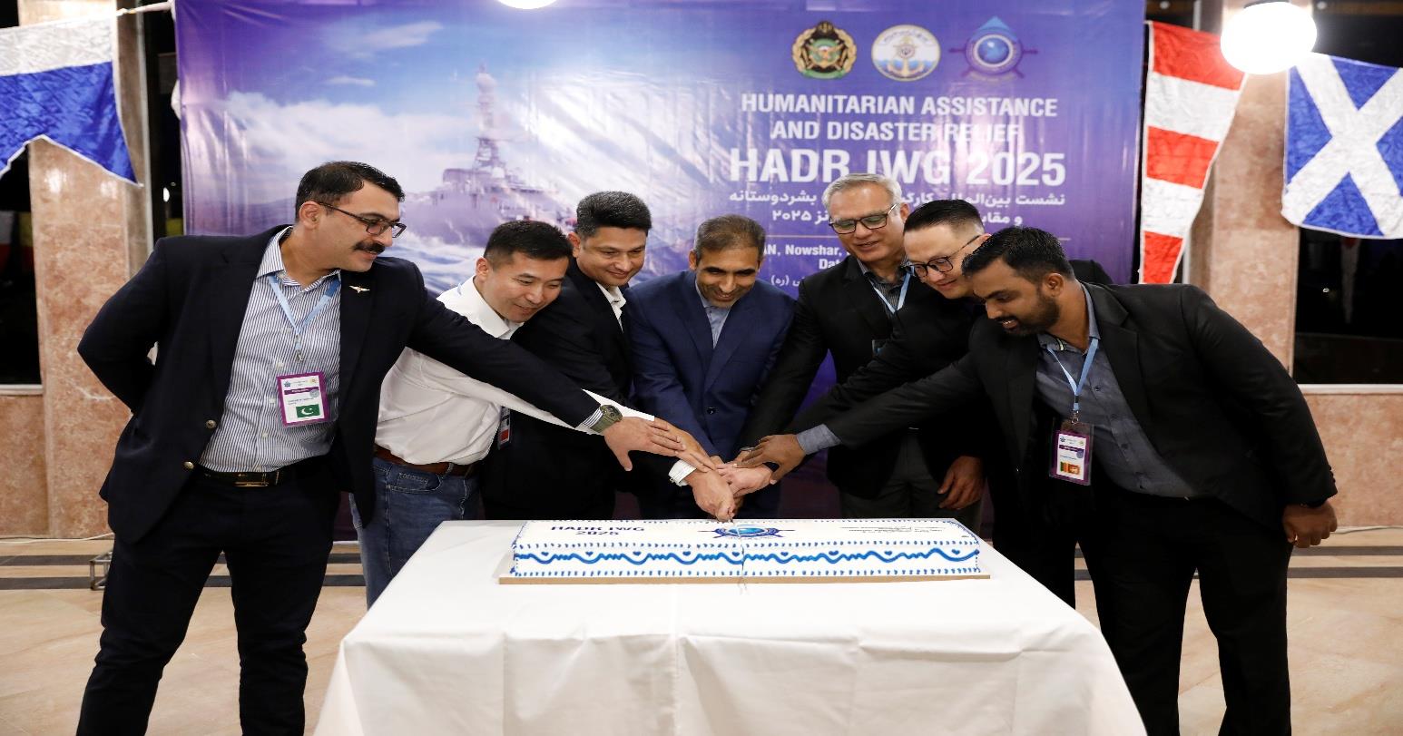 Icebreaking dinner cake cutting ceremony
